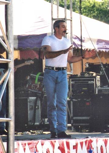 Aaron Tippin, Country Music Concert, Country Fest 2001, Waukesha, WI